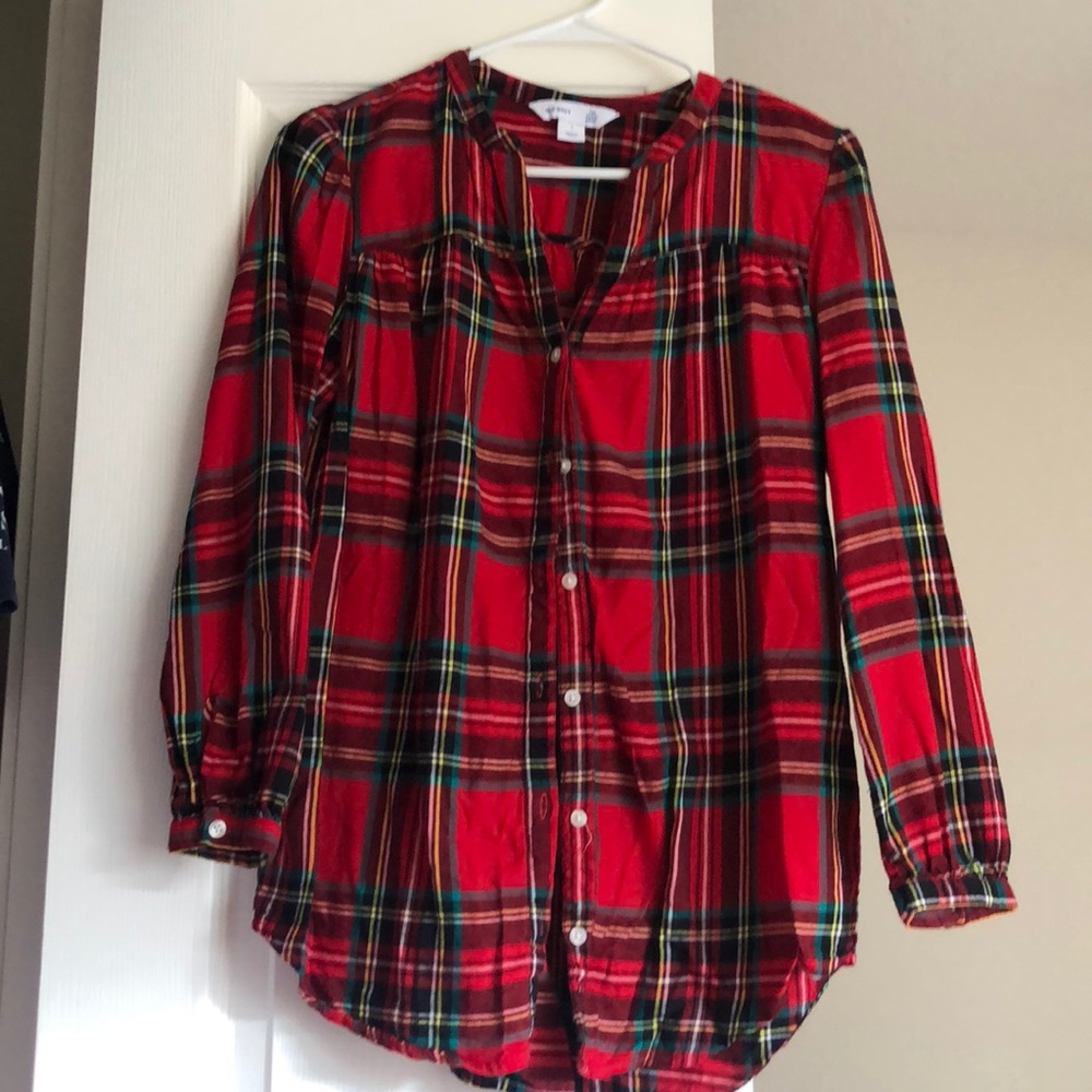 Long sleeve tunic shirt.